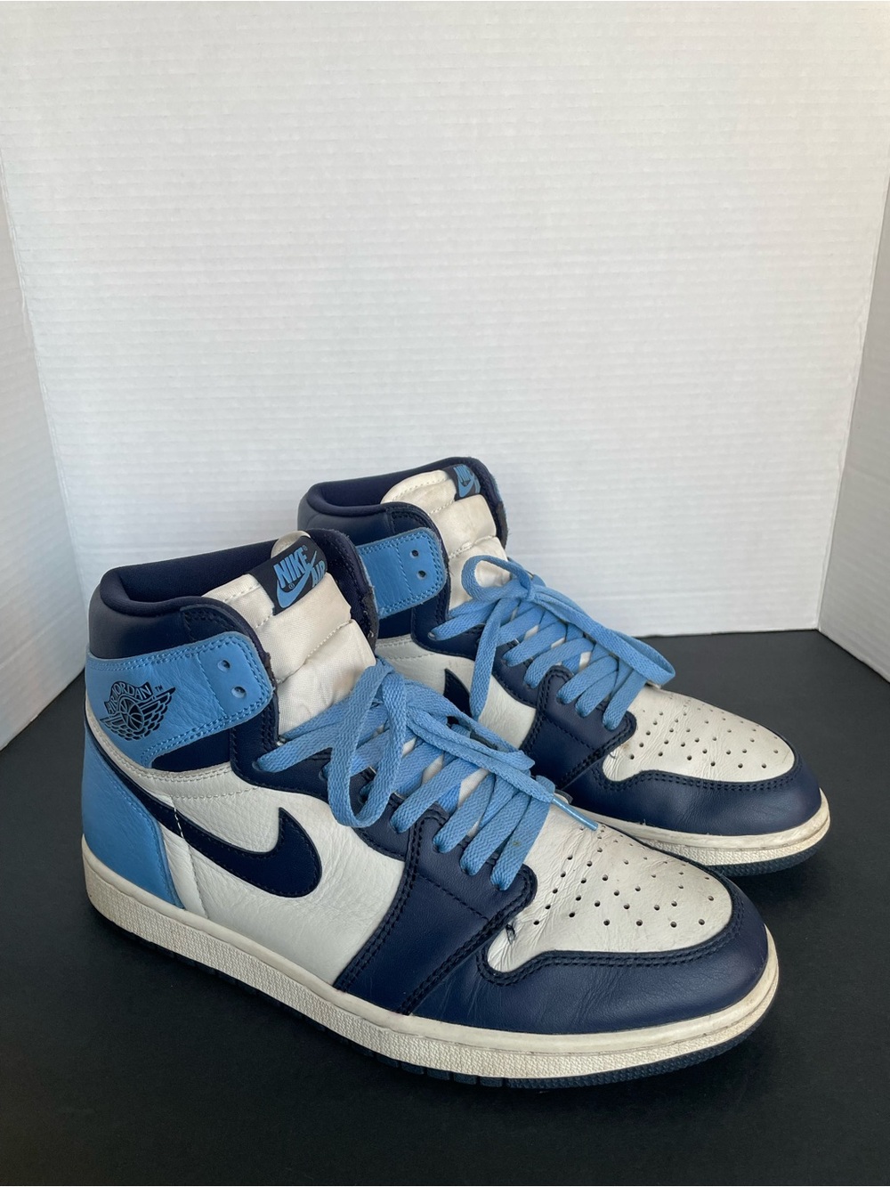 Mens Air Jordan 1 Retro High OG Obsidian/UNC Blue Leather 555088-140 Size 9.5